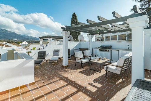 2 Bedroom Duplex Penthouse In Prime location Aloha Gardens Nueva Andalucia