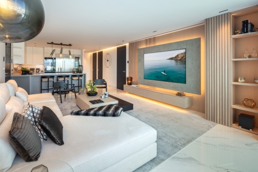 Luxury apartment situated in Puerto Banus marina