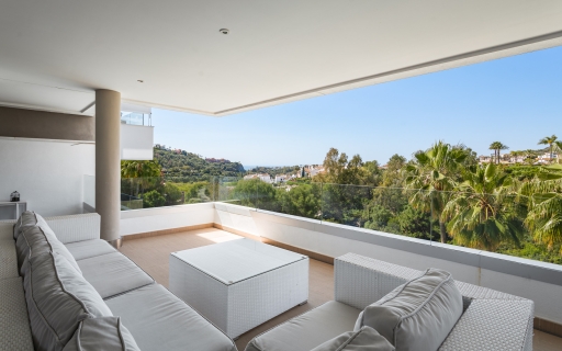 Contemporary 3-Bedroom Apartment with Panoramic Views in La Reserva de Alcuzcuz, Benahavis