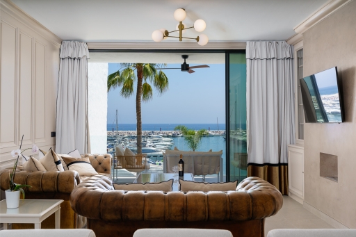 2 Bedroom Modern Apartment in Puerto Banus