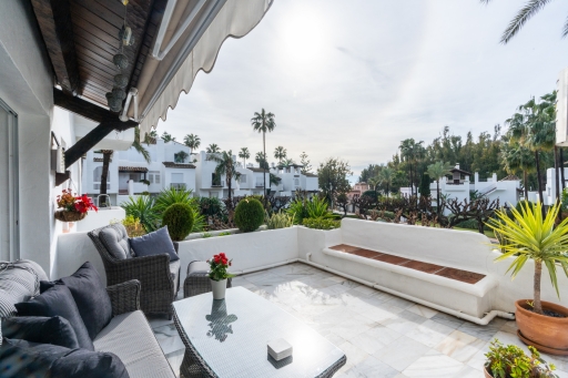 2-Bedroom Beachfront Apartment in Alcazaba Beach, Estepona.