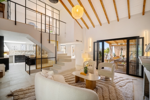 Town House for sale in Marbella Hill Club, Marbella Golden Mile