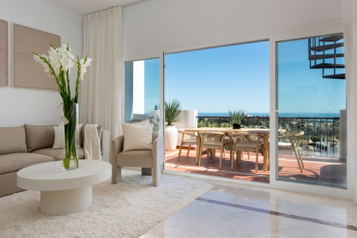 Penthouse for sale in Paraiso Pueblo, Benahavis