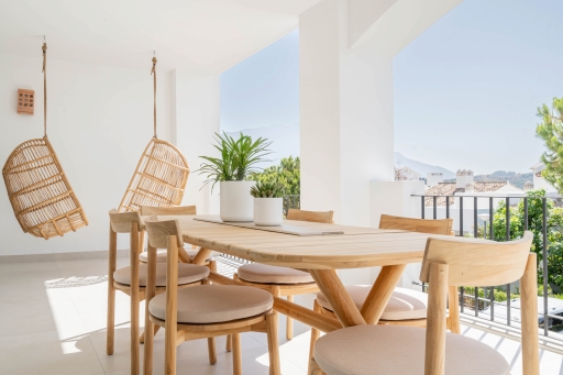 Apartment for sale in Altos de La Quinta, Benahavis