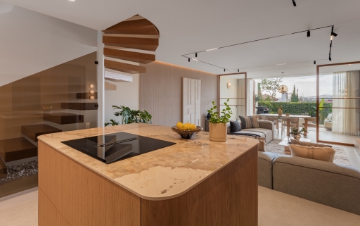 4 Bedroom Key Ready Town House Aloha