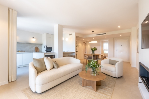Penthouse for sale in Los Arqueros, Benahavis