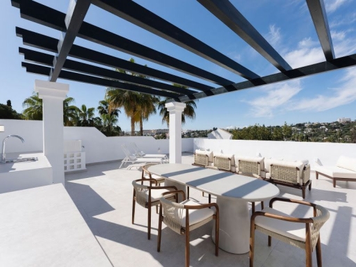 3 Bedroom Renovated Penthouse Aloha